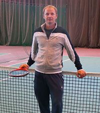 Тренер теннисного клуба Чемпион